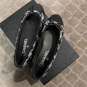 Chanel Black and Gray with flecks of gold  Women's Ballet Flats worn once